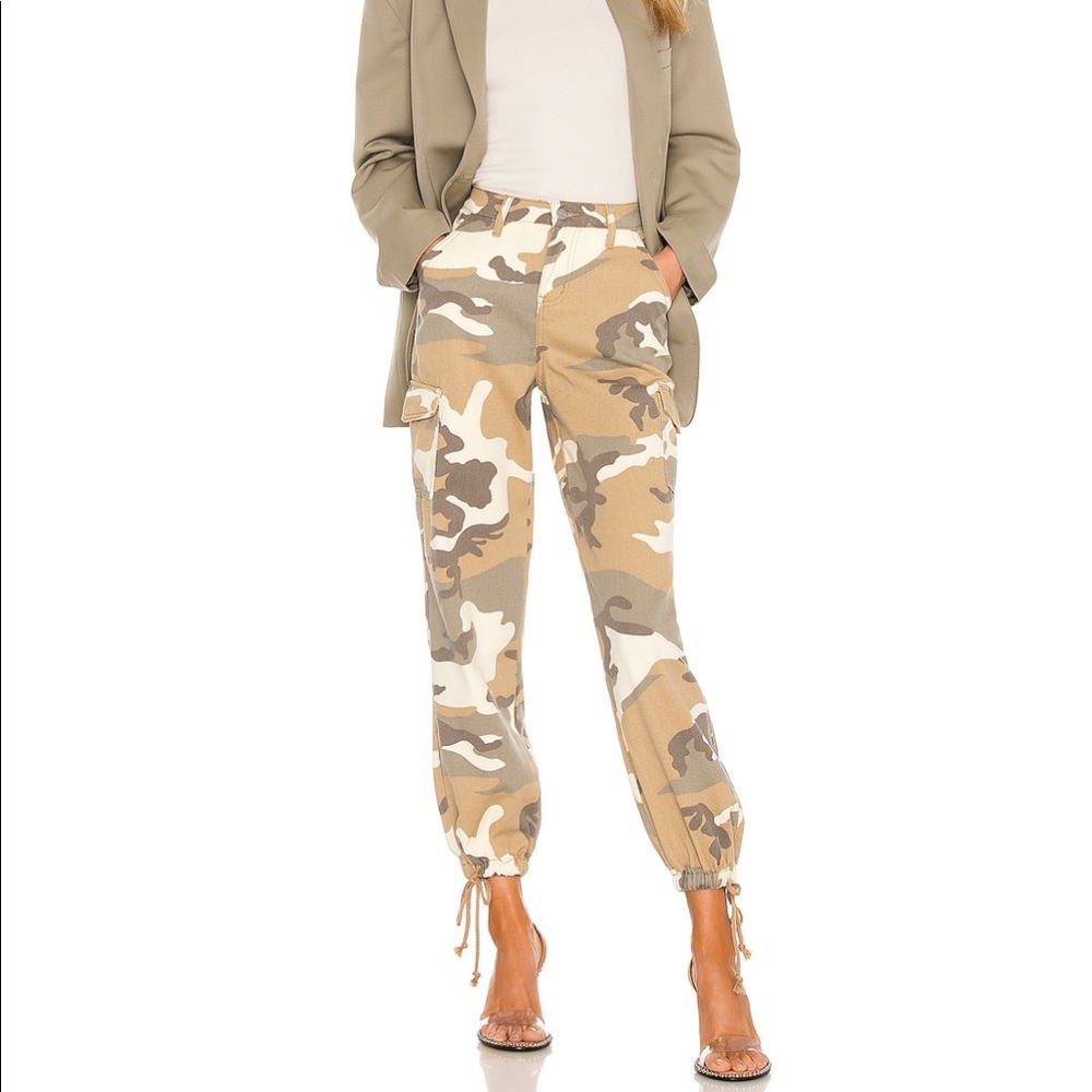 New, never worn, Revolve Superdown Kayla Camel Camo Cargo Pants, size small.